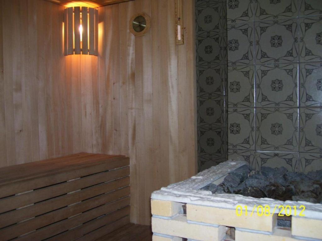 Pirtis Prie Neries Jonava Hotel Buitenkant foto